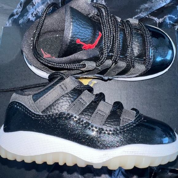 JORDAN 11 LOW 7C - Picture 3 of 5